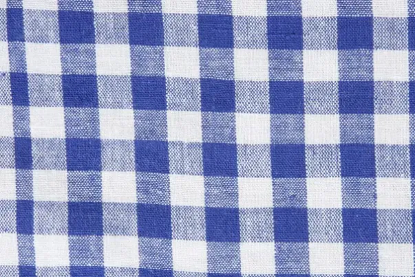 Bomullstoff rutet blå