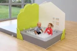 Educasa lekeområde hus