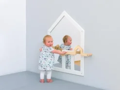 Educasa speilhus med barre