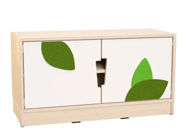 Hedda S reol hvite dekordører og hjul