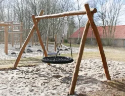 Huskestativ for fuglerede