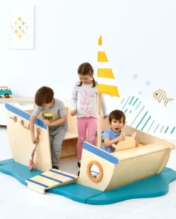 Lekebåt med madrasser