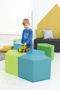 Ludde puffsett med bord