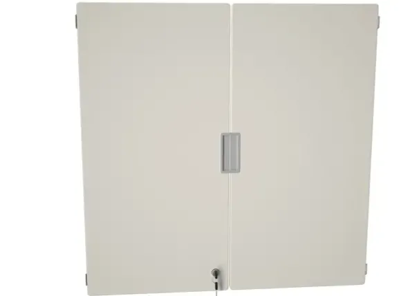 Quadro låsbare dører kremhvit