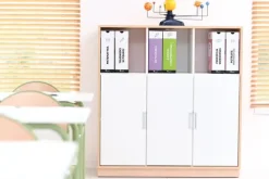 Quadro stor dør til skillevegg hvit