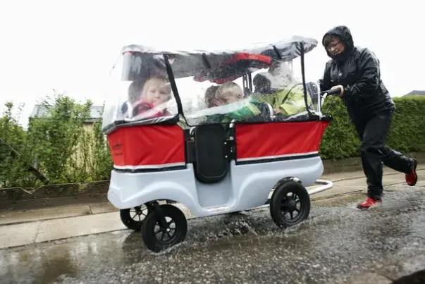 Regnkalesje til barnebuss 6 seter