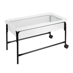 Sand- og vannbord høyt