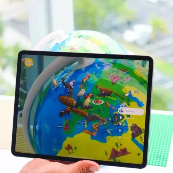Shifu Orboot AR globus - vår verden