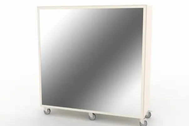 Speil på bakside kubus reol