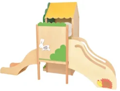 Trehuset med trapp og sklie